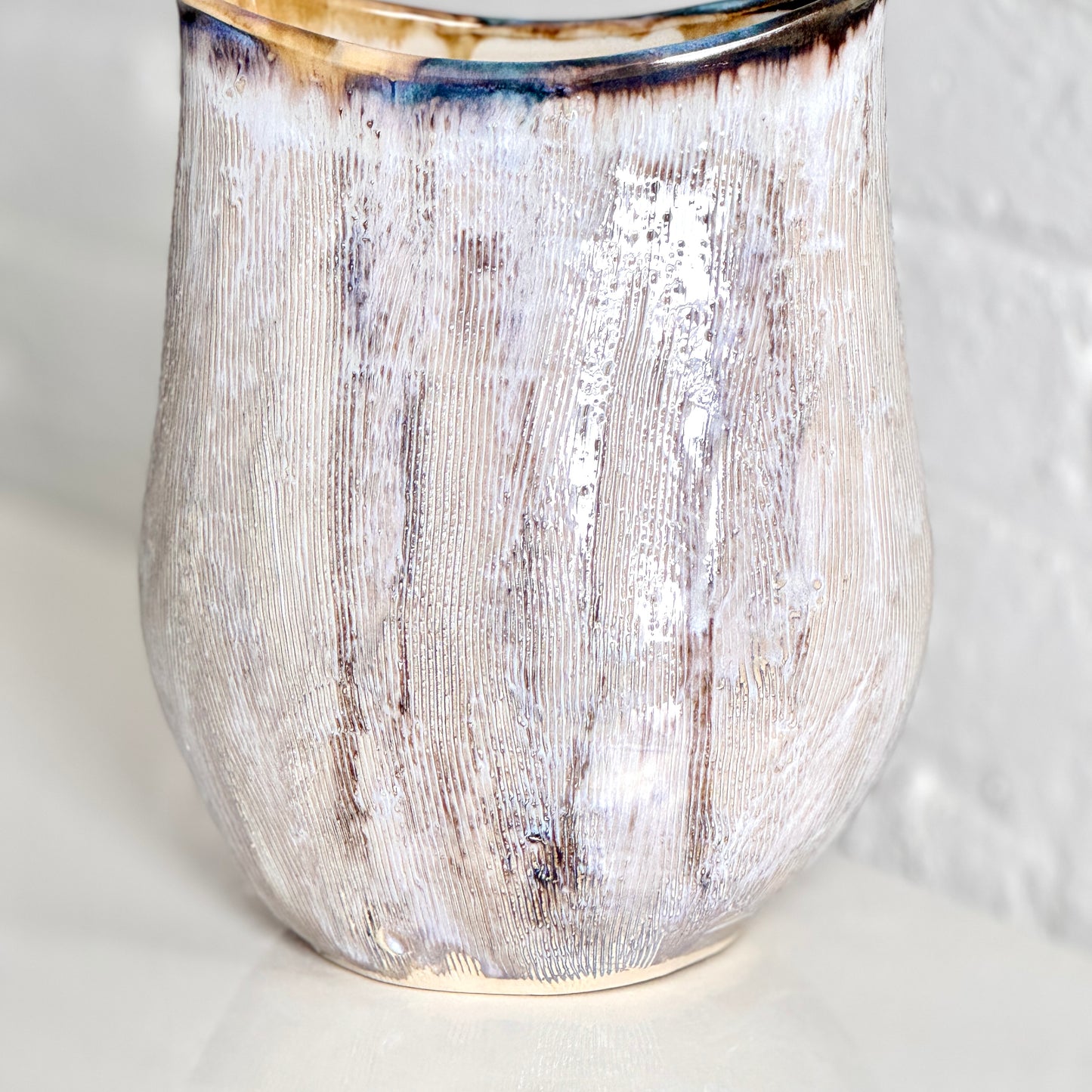 Textured White Tulip Vase Dark Rim